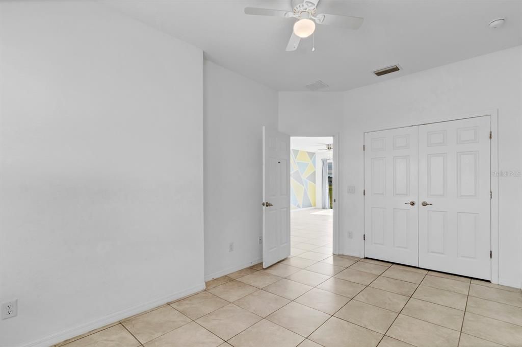 Active With Contract: $250,000 (3 beds, 2 baths, 1235 Square Feet)