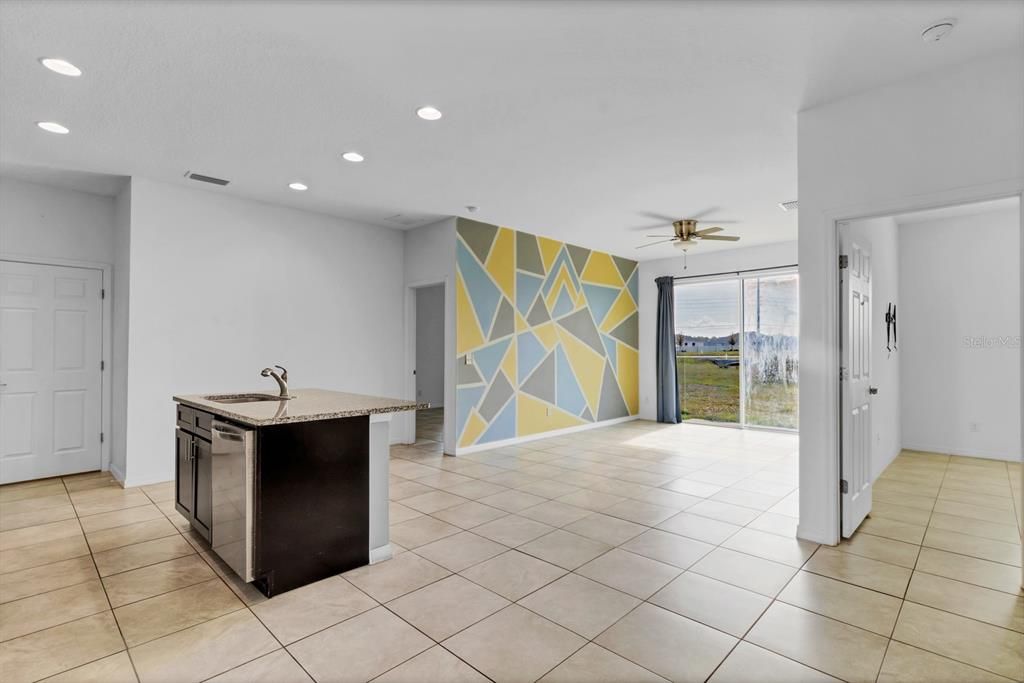 Active With Contract: $250,000 (3 beds, 2 baths, 1235 Square Feet)