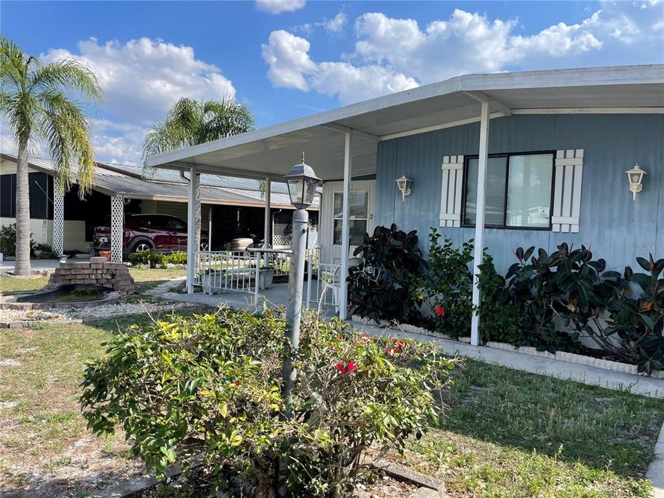 For Sale: $140,000 (2 beds, 2 baths, 840 Square Feet)