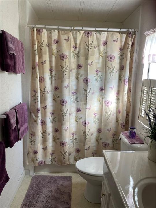 For Sale: $140,000 (2 beds, 2 baths, 840 Square Feet)