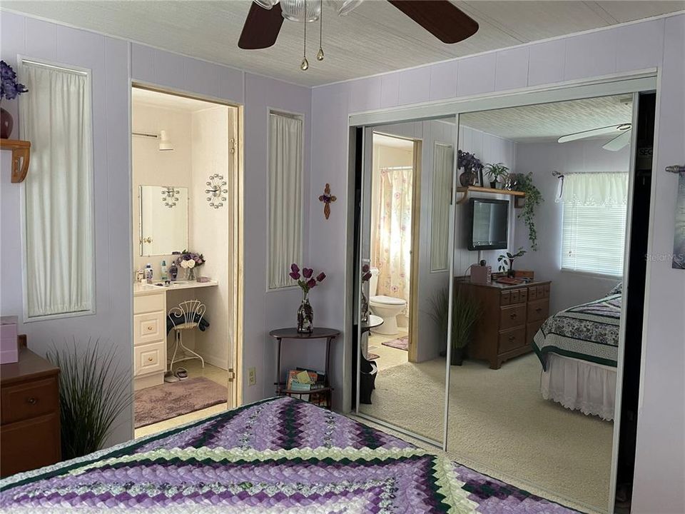 For Sale: $140,000 (2 beds, 2 baths, 840 Square Feet)