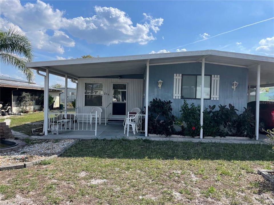 For Sale: $140,000 (2 beds, 2 baths, 840 Square Feet)