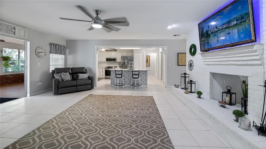 待售: $845,900 (3 贝兹, 2 浴室, 2121 平方英尺)