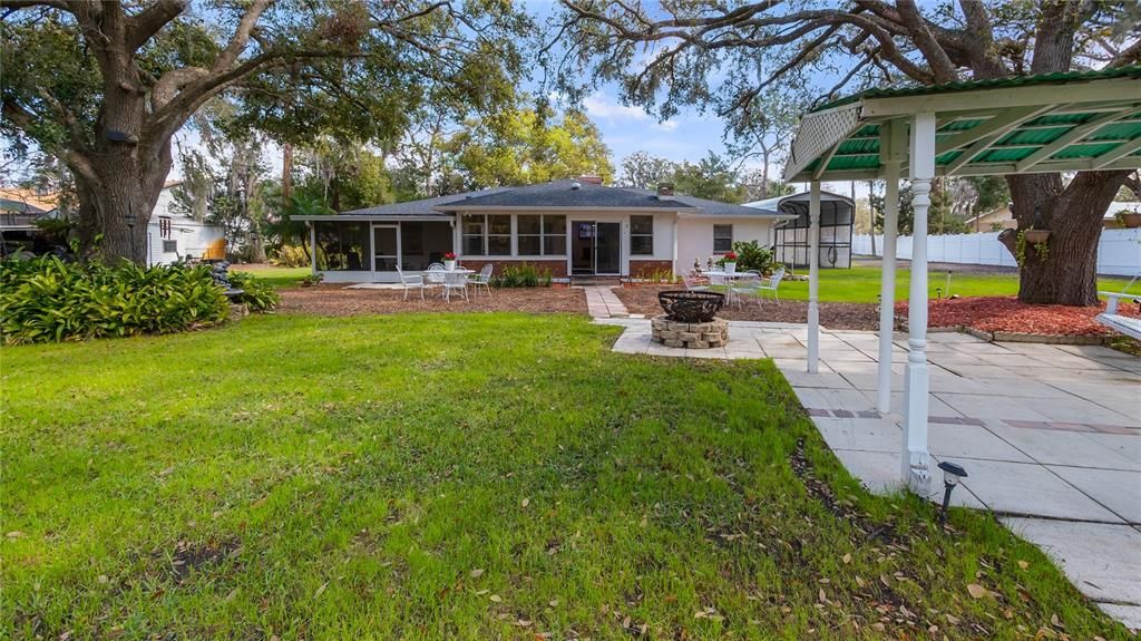 待售: $845,900 (3 贝兹, 2 浴室, 2121 平方英尺)