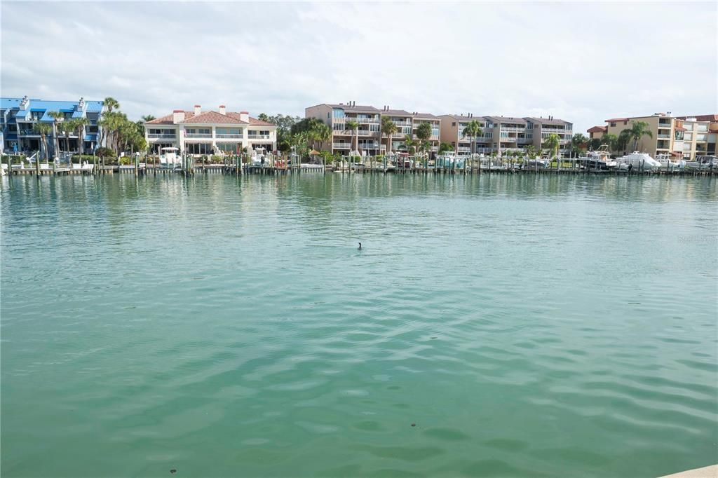 En Venta: $2,300,000 (0.45 acres)