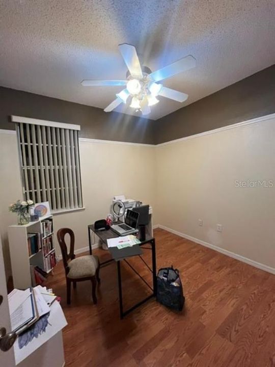 待售: $460,000 (4 贝兹, 2 浴室, 1985 平方英尺)