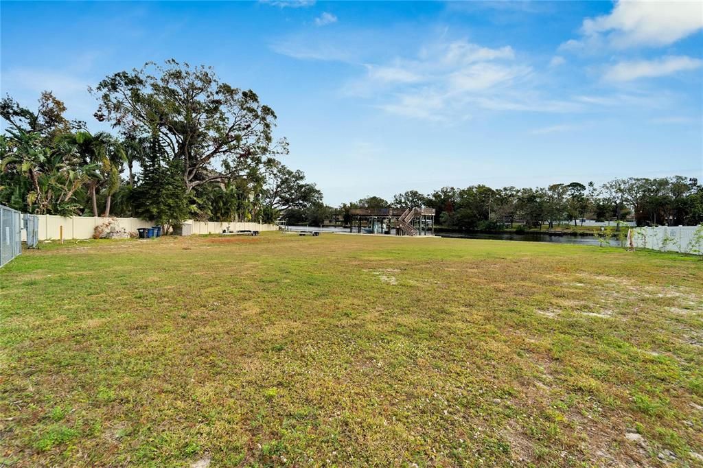 For Sale: $3,600,000 (0.64 acres)