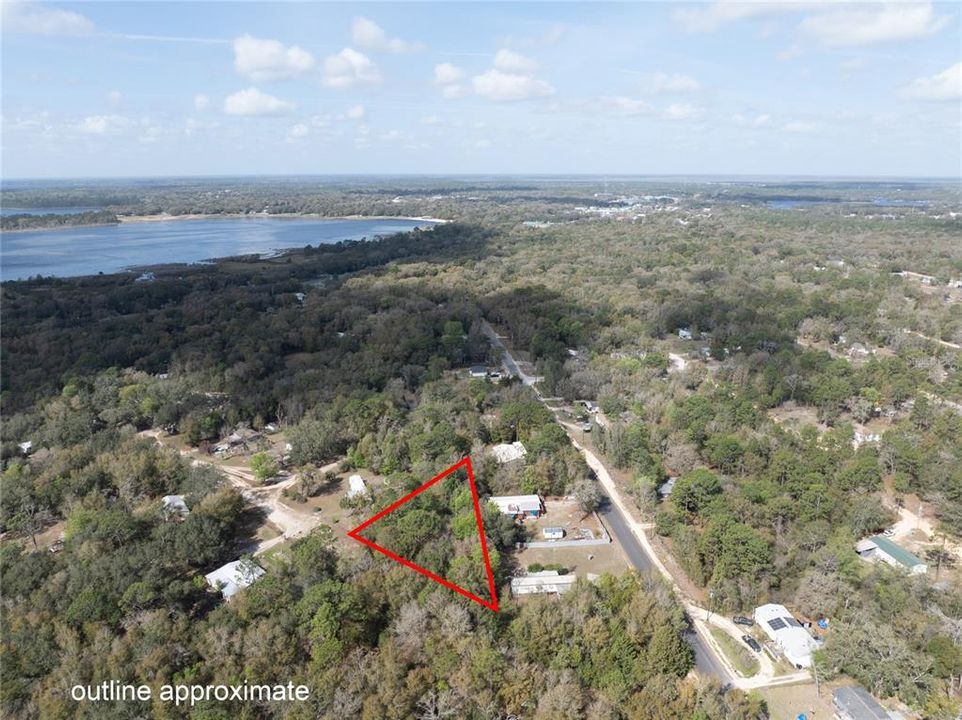 合同活跃: $9,000 (0.38 acres)