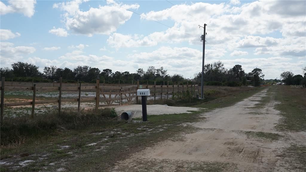 На продажу: $55,000 (1.14 acres)