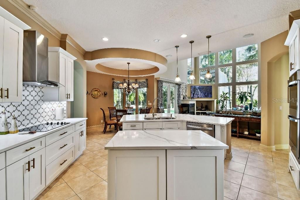 For Sale: $1,749,000 (5 beds, 4 baths, 4582 Square Feet)