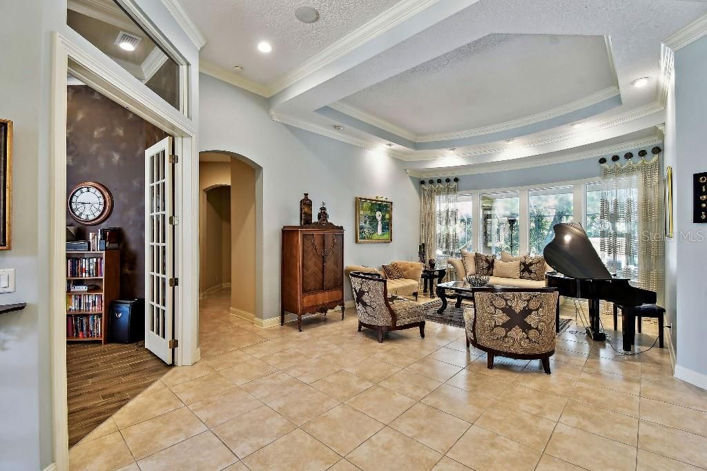 For Sale: $1,749,000 (5 beds, 4 baths, 4582 Square Feet)