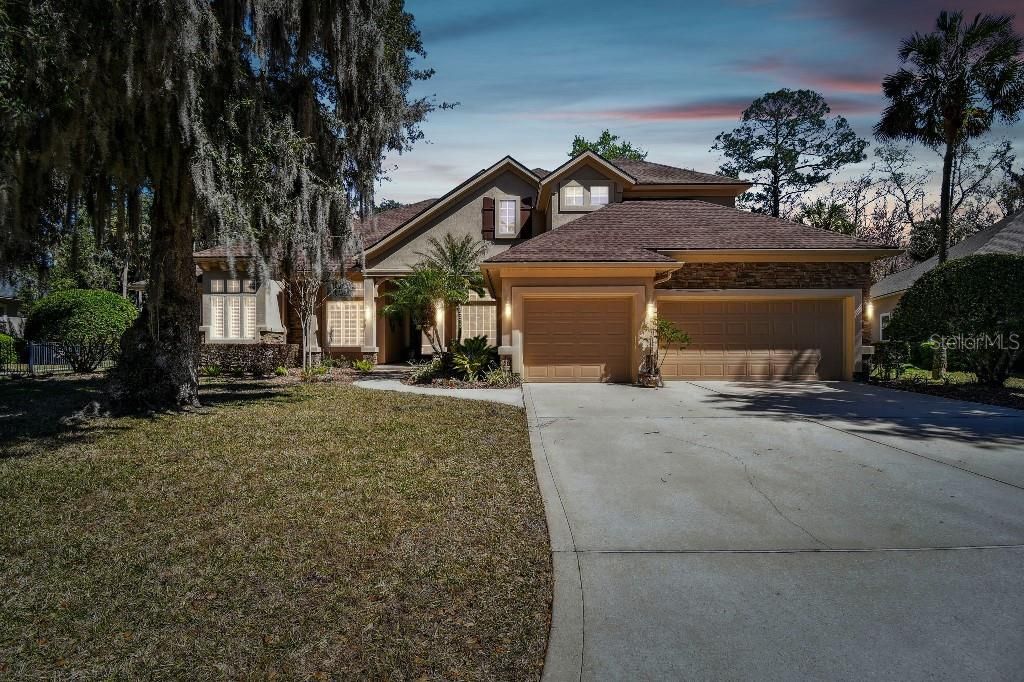 For Sale: $1,749,000 (5 beds, 4 baths, 4582 Square Feet)