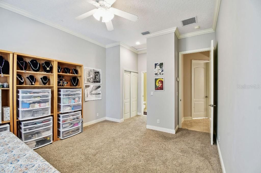 For Sale: $1,749,000 (5 beds, 4 baths, 4582 Square Feet)