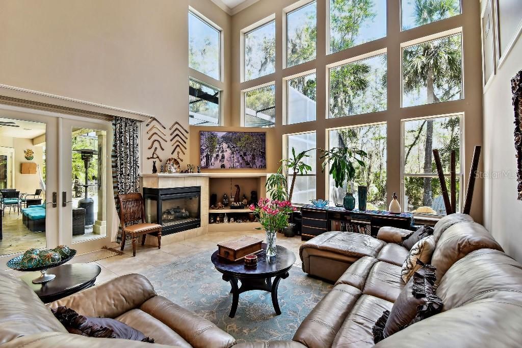 For Sale: $1,749,000 (5 beds, 4 baths, 4582 Square Feet)