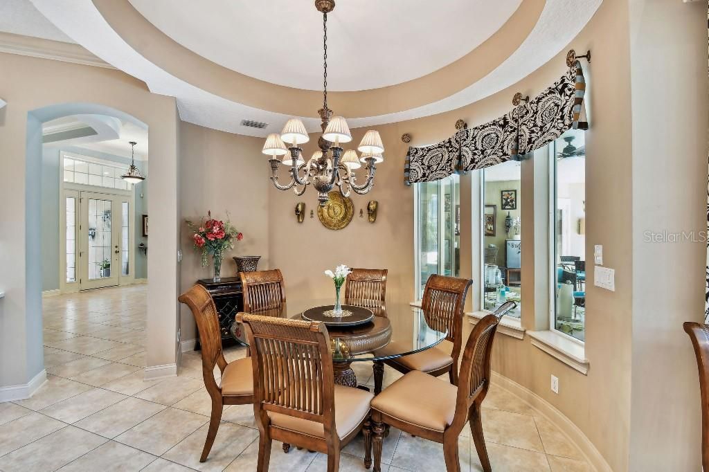 For Sale: $1,749,000 (5 beds, 4 baths, 4582 Square Feet)