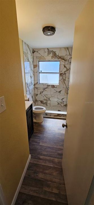 合同活跃: $225,000 (3 贝兹, 2 浴室, 1446 平方英尺)