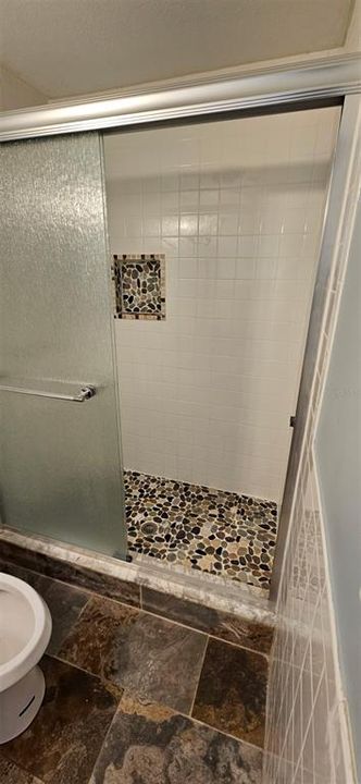 合同活跃: $225,000 (3 贝兹, 2 浴室, 1446 平方英尺)