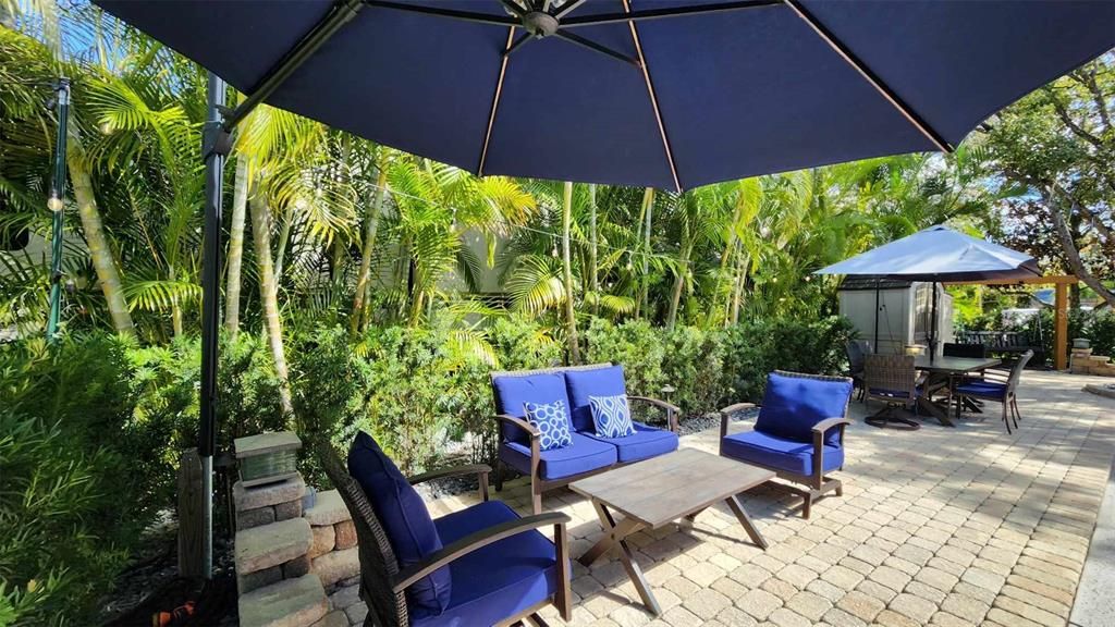 For Sale: $185,000 (0.10 acres)