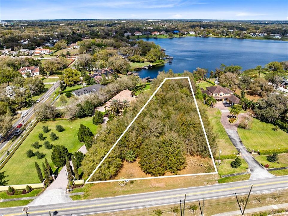 最近售出: $1,100,000 (1.53 acres)