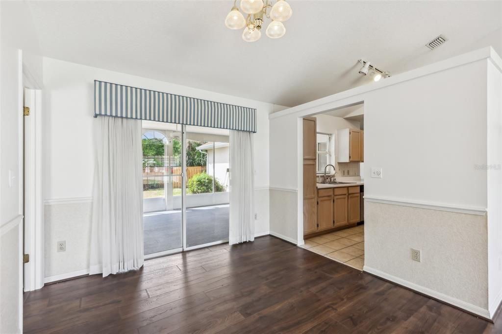 For Sale: $315,000 (3 beds, 2 baths, 1757 Square Feet)