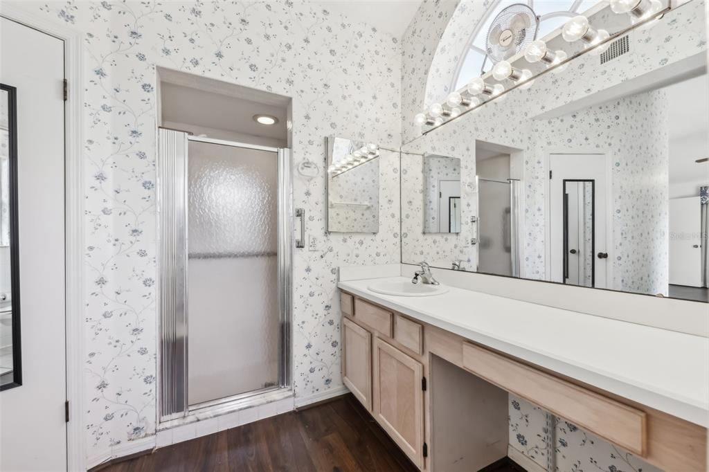 For Sale: $315,000 (3 beds, 2 baths, 1757 Square Feet)