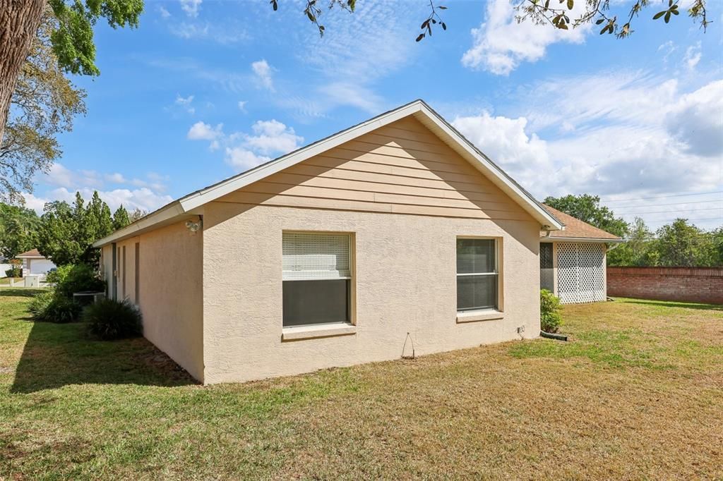 For Sale: $315,000 (3 beds, 2 baths, 1757 Square Feet)