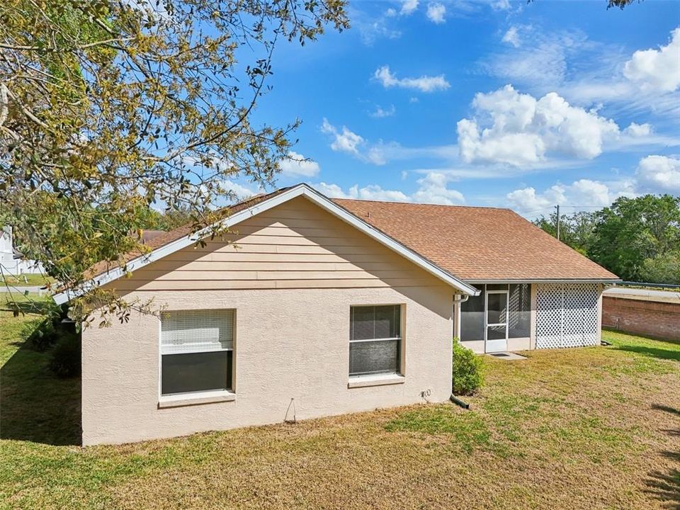For Sale: $315,000 (3 beds, 2 baths, 1757 Square Feet)