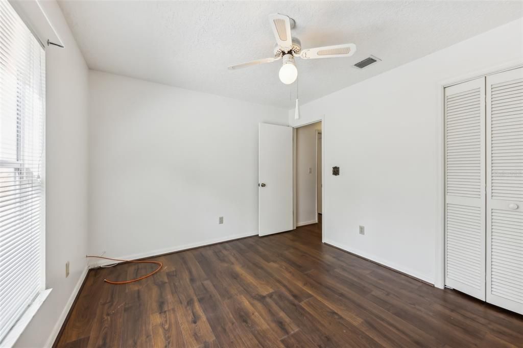 For Sale: $315,000 (3 beds, 2 baths, 1757 Square Feet)