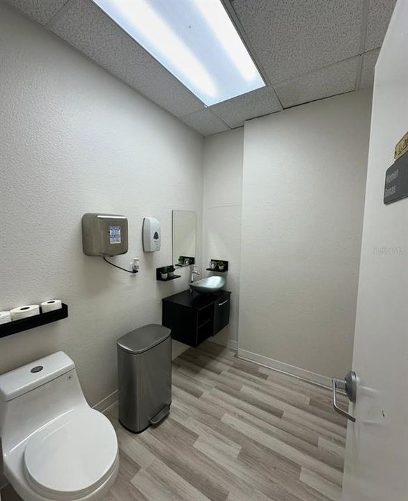 For Sale: $9,588 (0 beds, 0 baths, 4195 Square Feet)