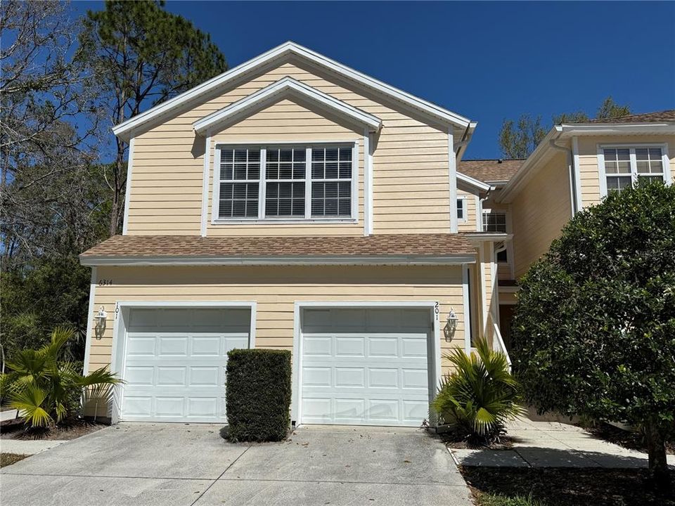 Recently Rented: $2,100 (3 beds, 2 baths, 1461 Square Feet)
