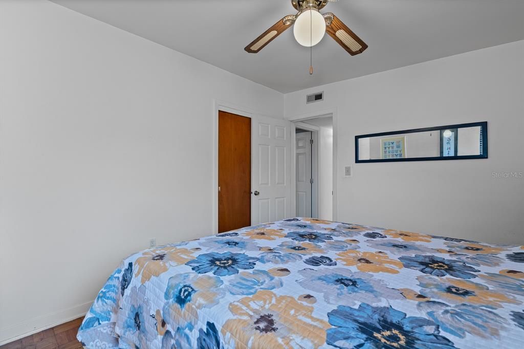 На продажу: $319,777 (4 спален, 3 ванн, 2317 Квадратных фут)