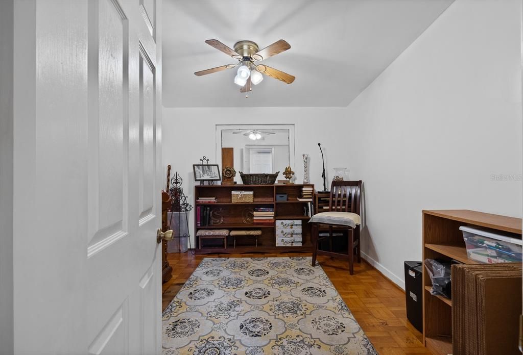 На продажу: $319,777 (4 спален, 3 ванн, 2317 Квадратных фут)