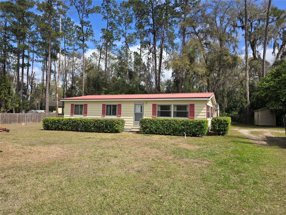 Recently Sold: $109,900 (2 beds, 2 baths, 1056 Square Feet)