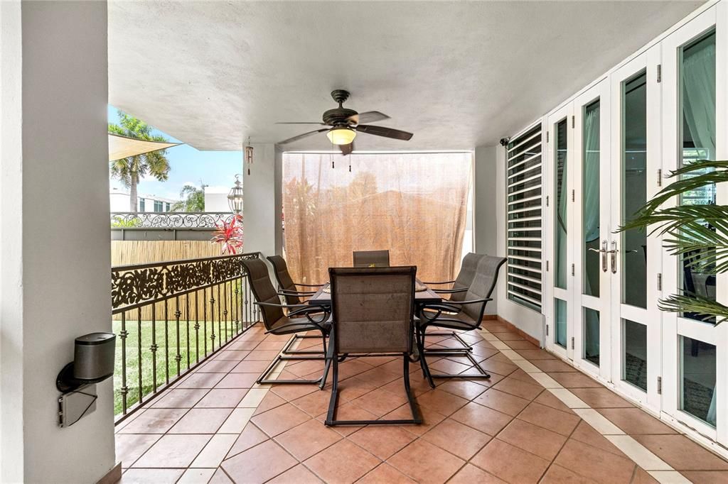 For Sale: $595,000 (4 beds, 3 baths, 2033 Square Feet)