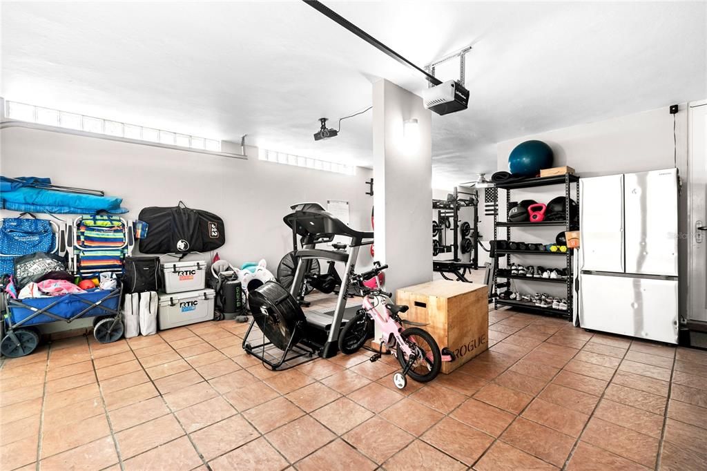 For Sale: $595,000 (4 beds, 3 baths, 2033 Square Feet)