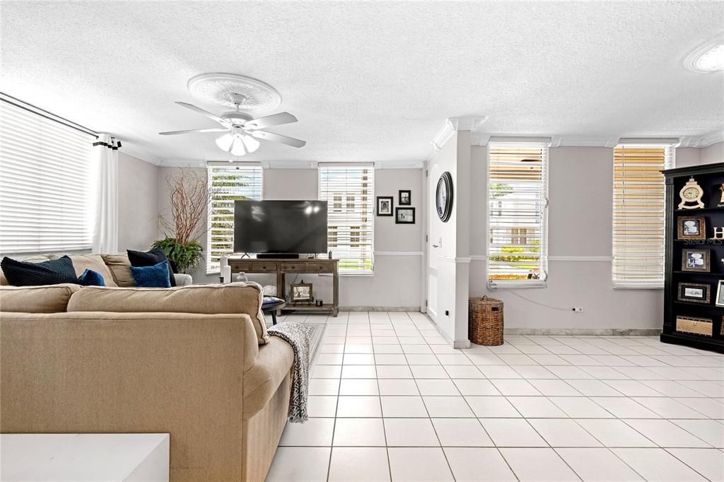 For Sale: $595,000 (4 beds, 3 baths, 2033 Square Feet)