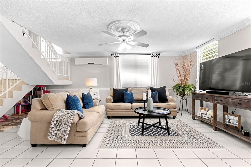 For Sale: $595,000 (4 beds, 3 baths, 2033 Square Feet)