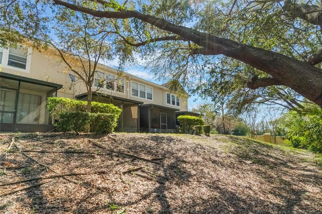 Activo con contrato: $354,999 (2 camas, 2 baños, 1557 Pies cuadrados)