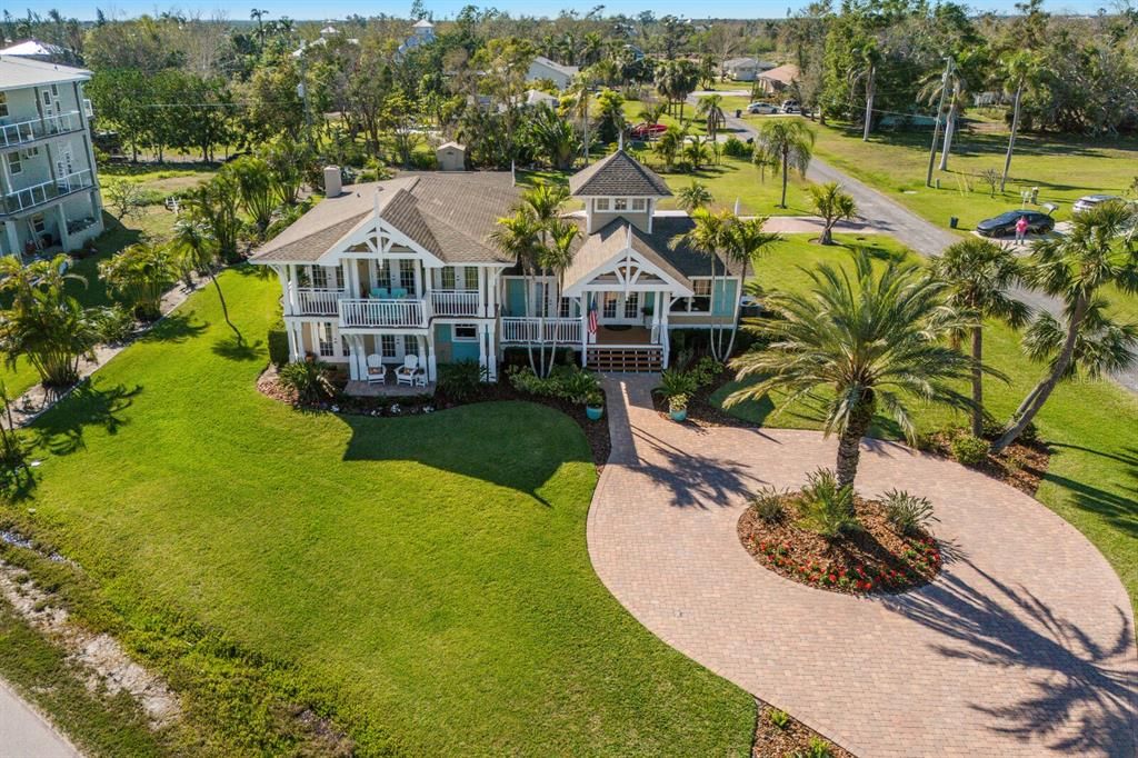 For Sale: $2,100,000 (4 beds, 3 baths, 2936 Square Feet)