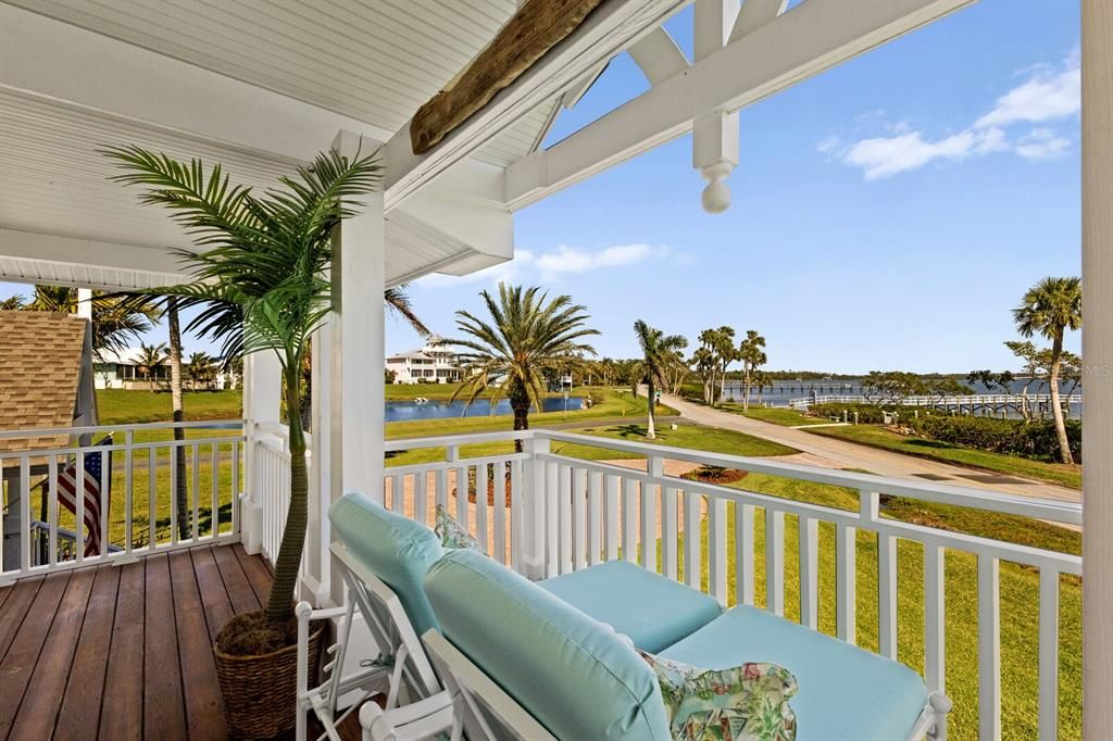 For Sale: $2,100,000 (4 beds, 3 baths, 2936 Square Feet)