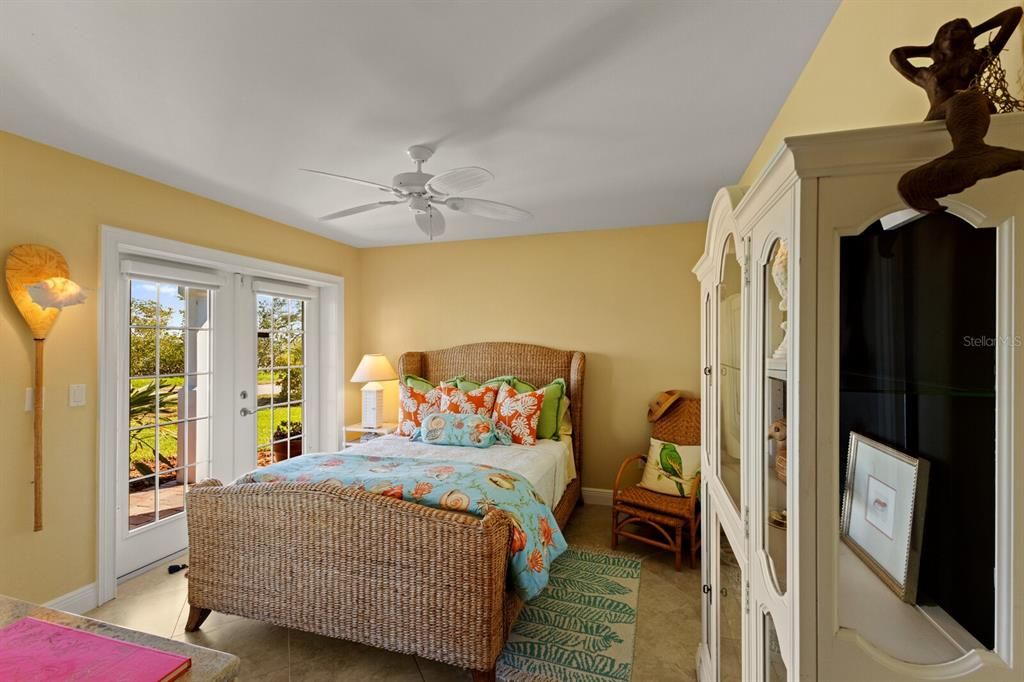 For Sale: $2,100,000 (4 beds, 3 baths, 2936 Square Feet)