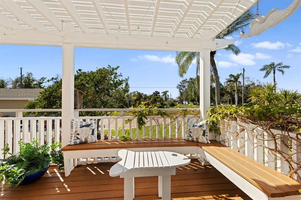 For Sale: $2,100,000 (4 beds, 3 baths, 2936 Square Feet)