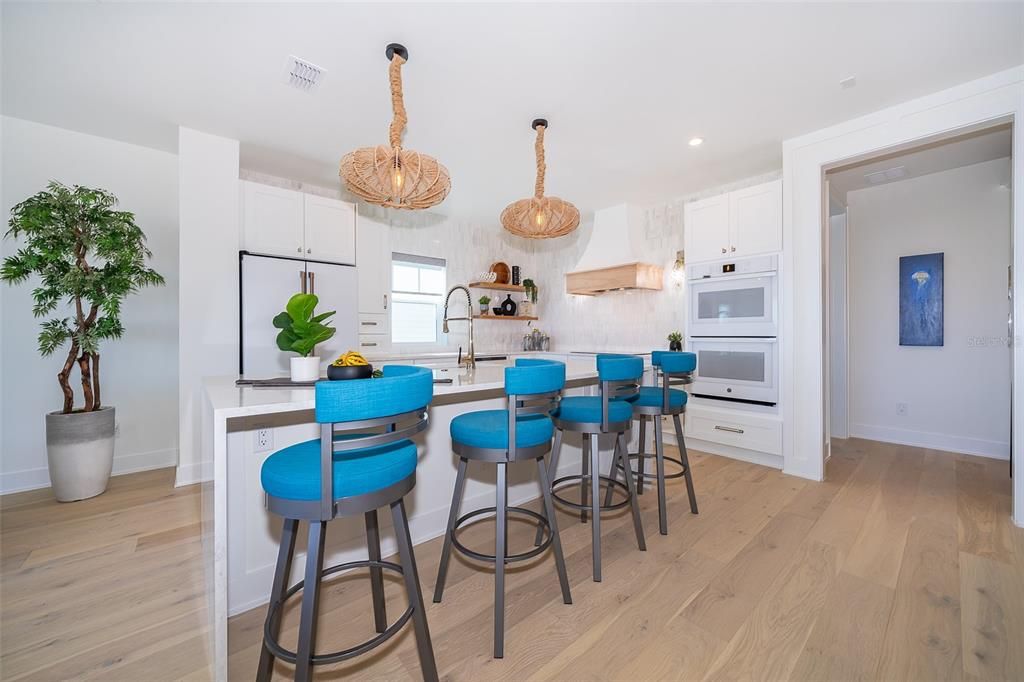 For Sale: $2,199,000 (5 beds, 4 baths, 3412 Square Feet)