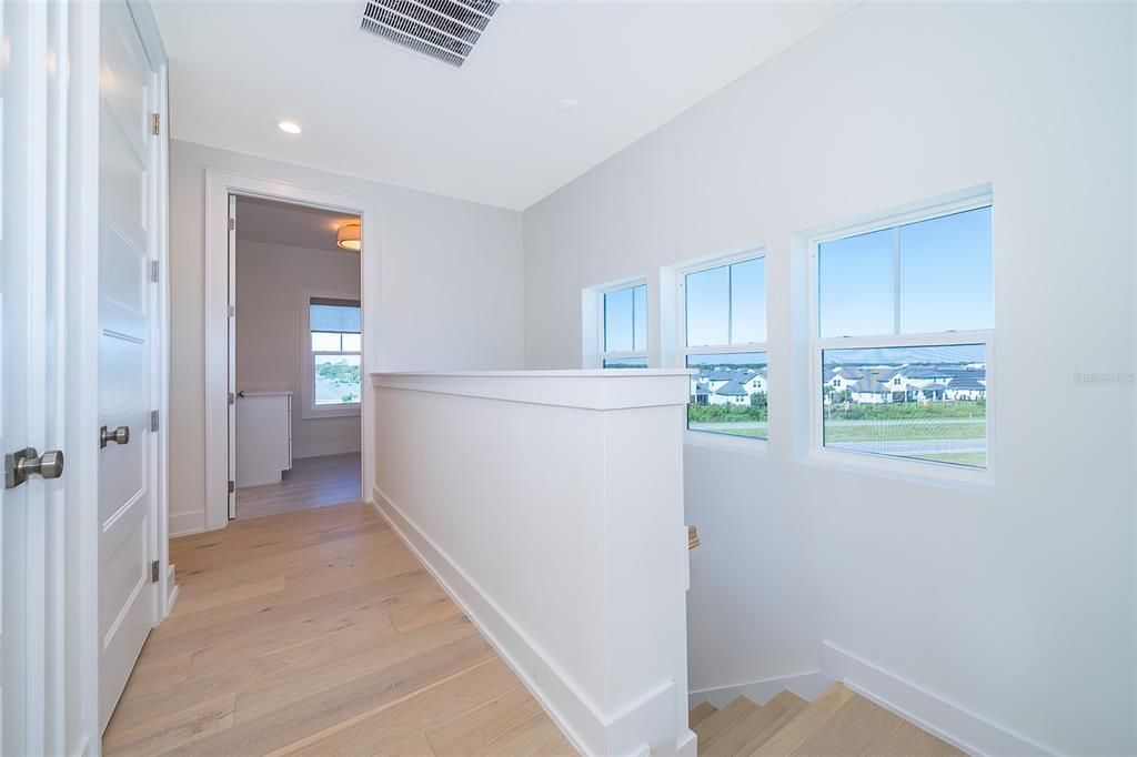 For Sale: $2,199,000 (5 beds, 4 baths, 3412 Square Feet)