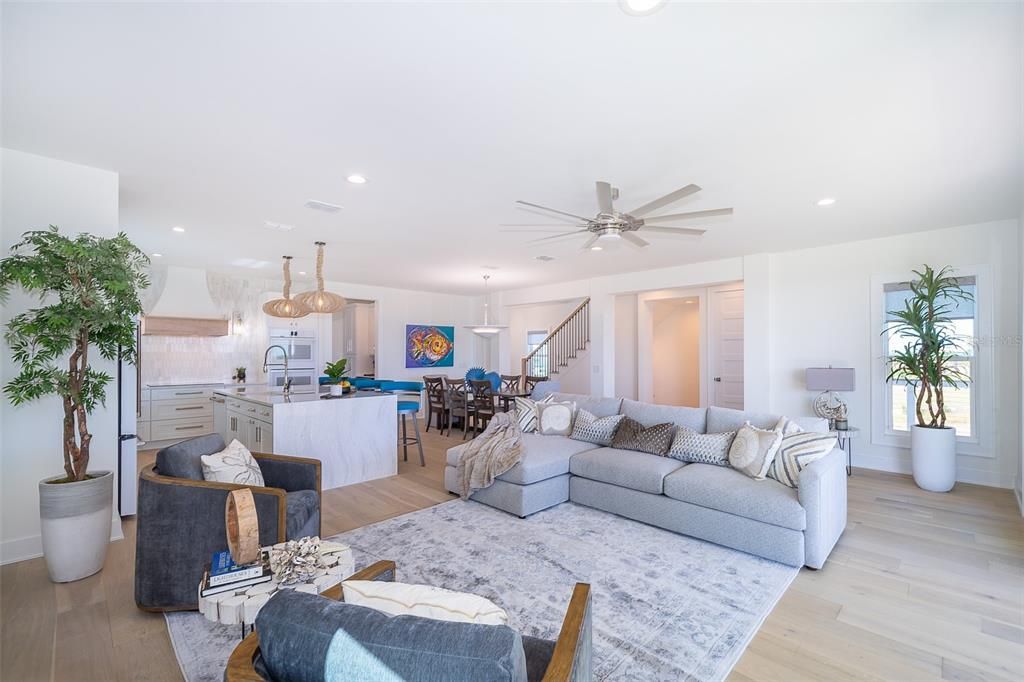 For Sale: $2,199,000 (5 beds, 4 baths, 3412 Square Feet)