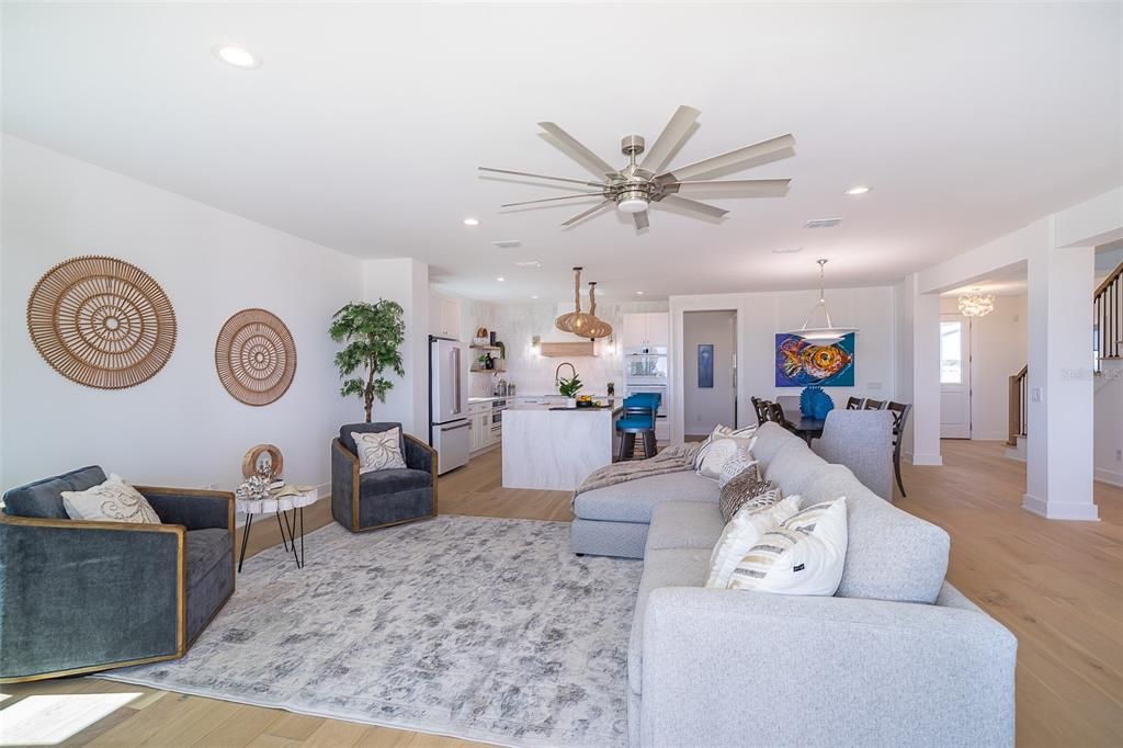 For Sale: $2,199,000 (5 beds, 4 baths, 3412 Square Feet)