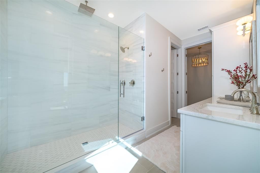 For Sale: $2,199,000 (5 beds, 4 baths, 3412 Square Feet)