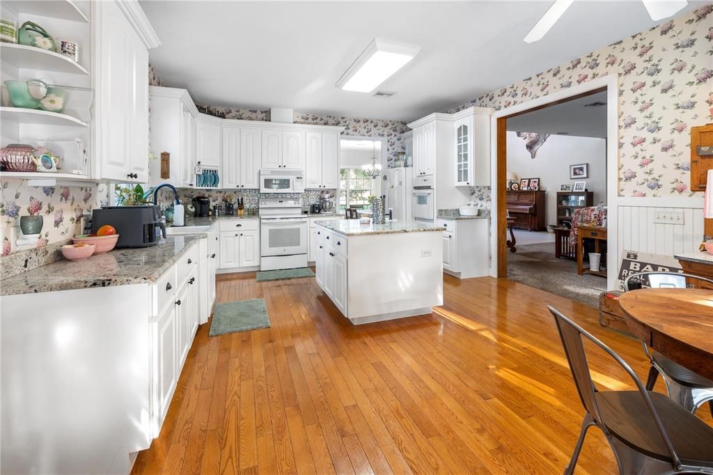 待售: $12,750,000 (4 贝兹, 4 浴室, 4142 平方英尺)