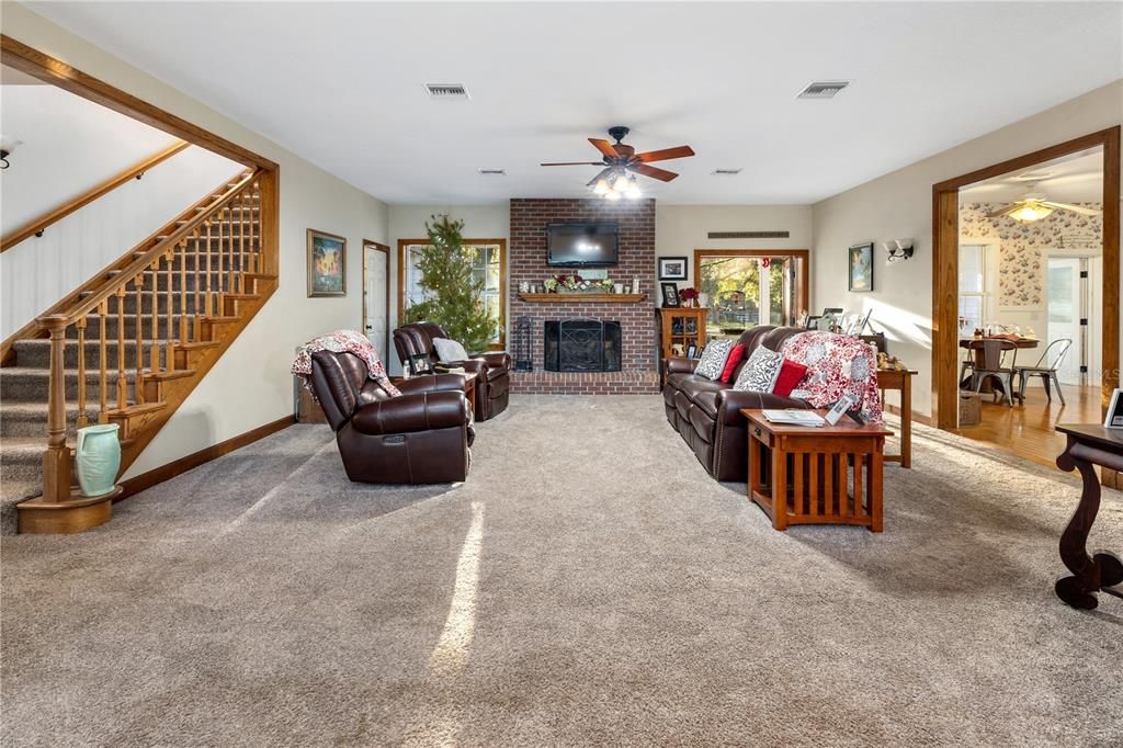 待售: $12,750,000 (4 贝兹, 4 浴室, 4142 平方英尺)