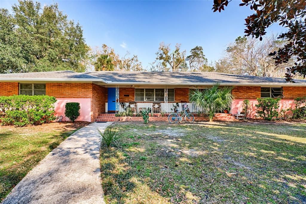 AMAZING Home Close to UF Campus!
